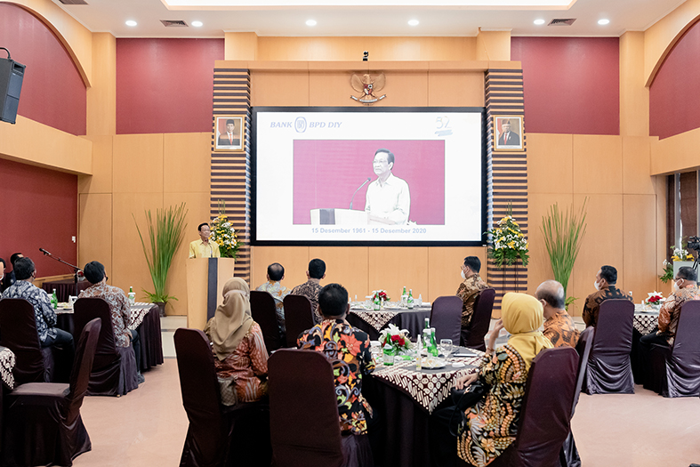 Gubernur DIY, Sri Sultan Hamengku Buwono X turut hadir dalam acara penandatanganan MoU antar PT JMM dan BPD DIY. Beliau menyambut baik kerjasama ini dan berharap proyek pembangunan tol ini bisa memberikan manfaat bagi masyarakat sekitar.