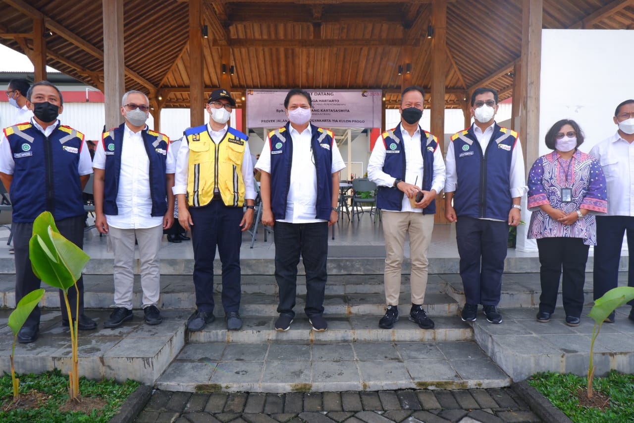 Kunjungan Menko Perekonomian dan Menko Perindustrian ke Kantor Proyek Tol Solo - Yogyakrta - YIA Kul